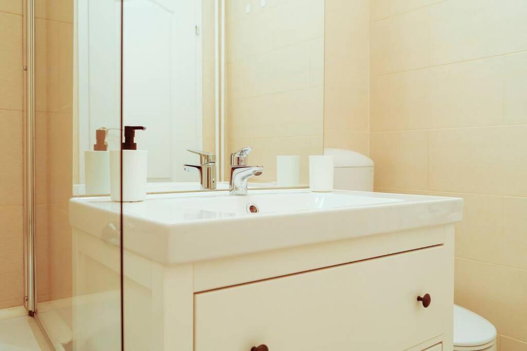 Elegant Vibes Apartment Next To Obor Market 布加勒斯特 外观 照片
